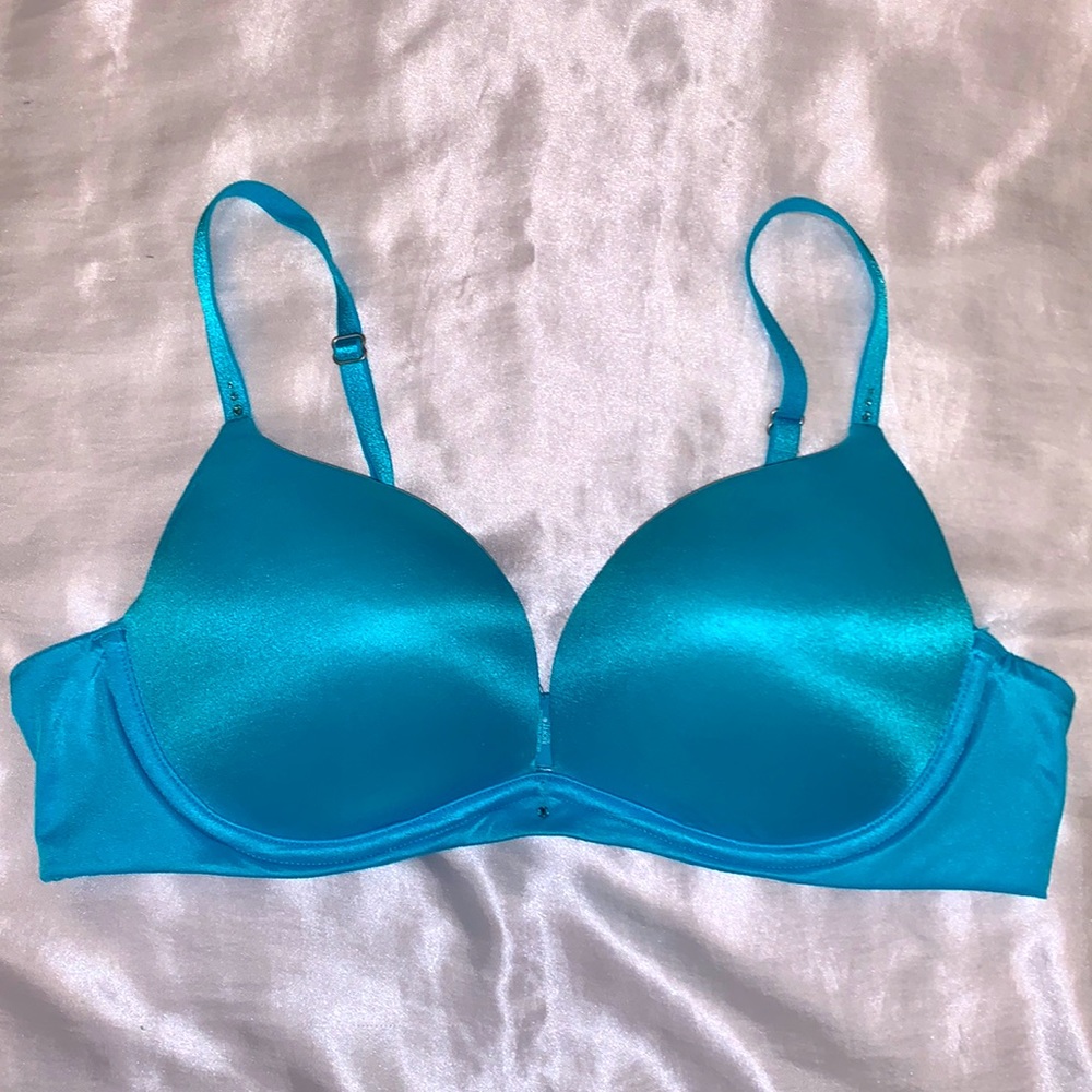 Victoria’s Secret BIOFIT Bra Size 36B